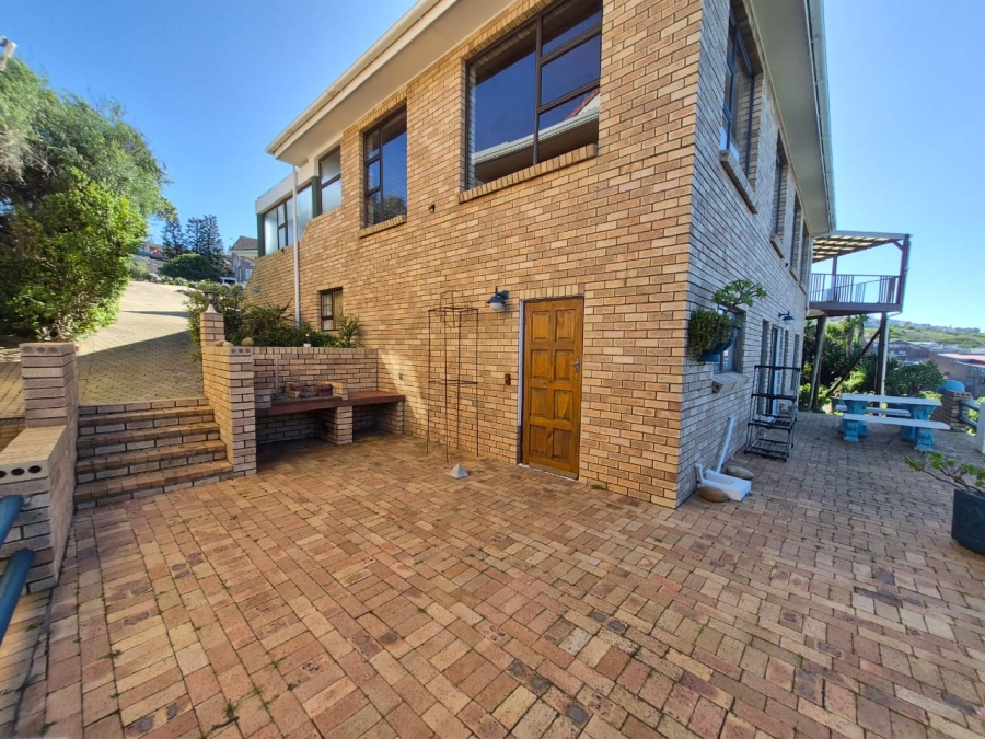 4 Bedroom Property for Sale in Dana Bay Western Cape